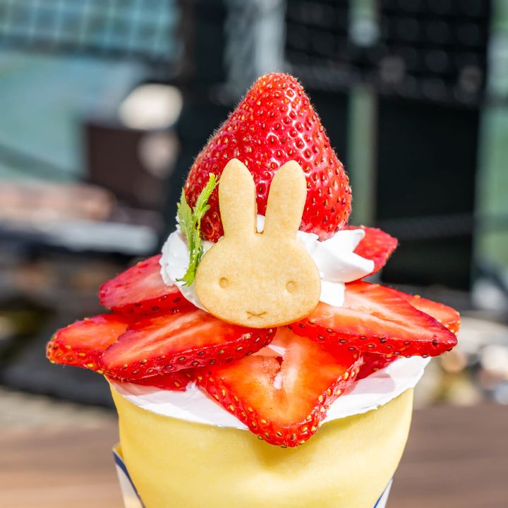 ミッフィーのいちごクレープ アップ