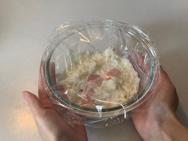 ボウルにラップをする