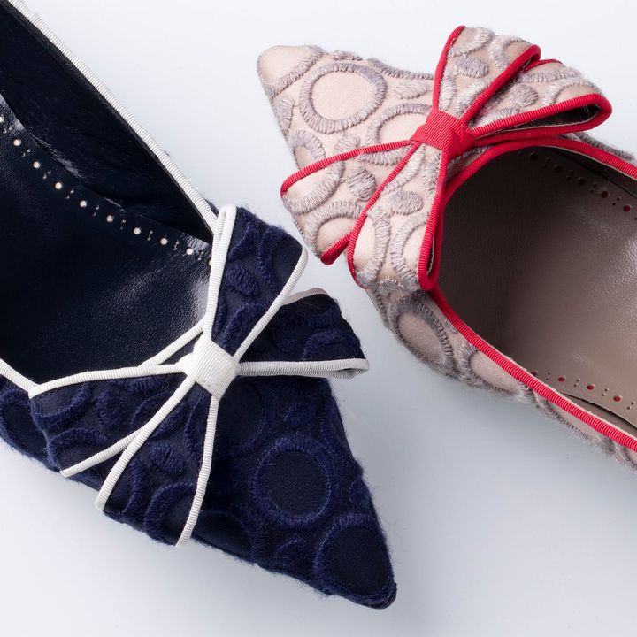 チコテスフラット （ヒール1cm）¥166,100／MANOLO BLAHNIK（ブルーベル・ジャパン 03-5413-1050）