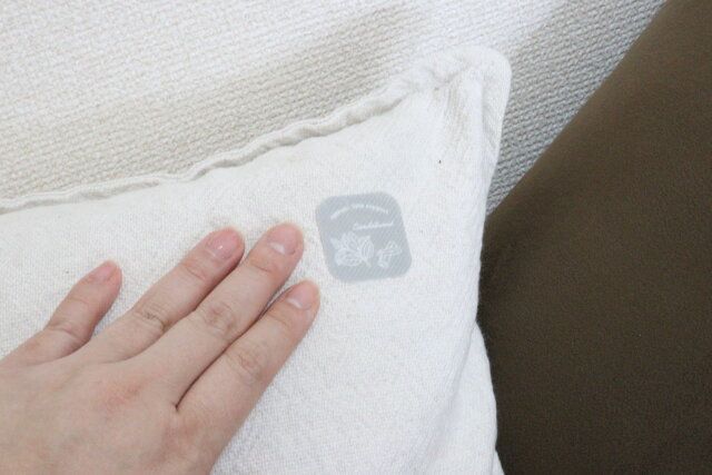 ダイソーの枕に貼るアロマシール（白檀、18枚） 使用感2