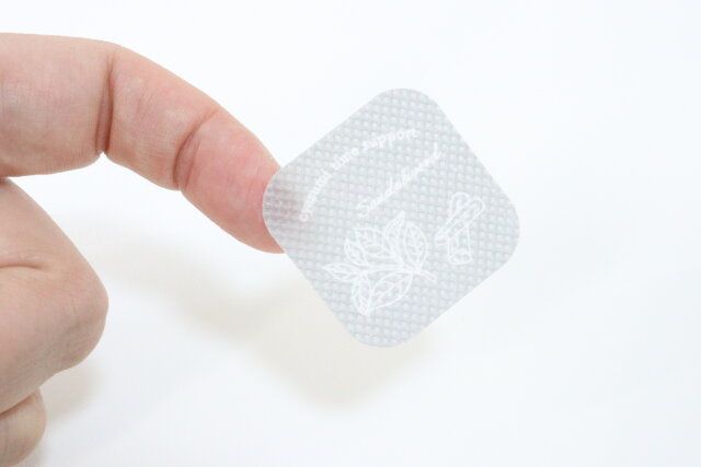 ダイソーの枕に貼るアロマシール（白檀、18枚） 使用感1