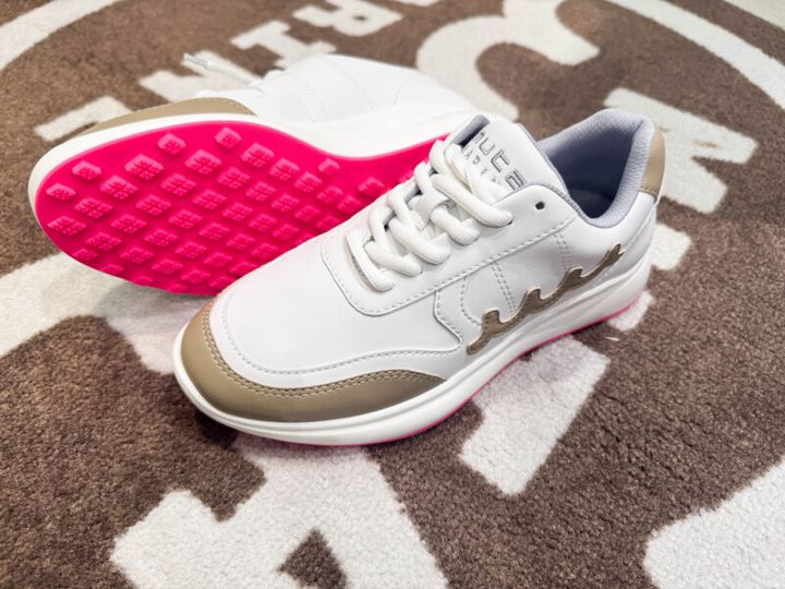 中川大志が絶賛したゴルフシューズ！スイング中の安定感がバツグン