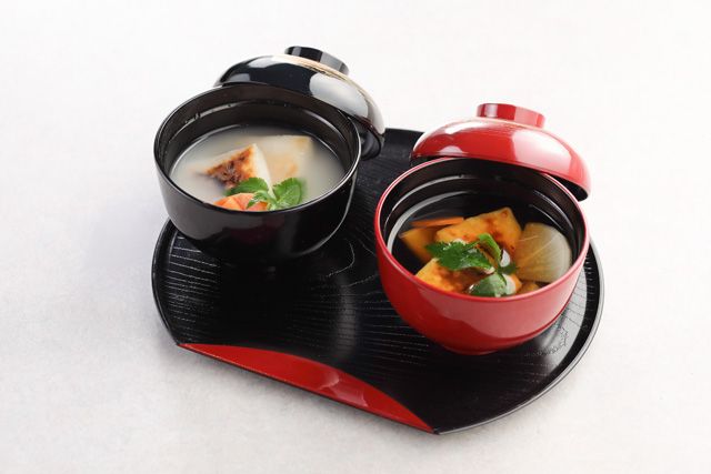 雑煮（すまし・白みそ）