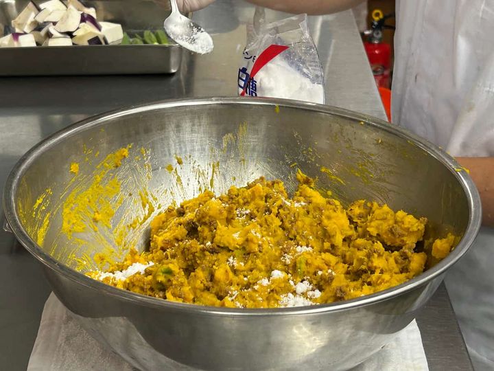 工程5_かぼちゃコロッケ