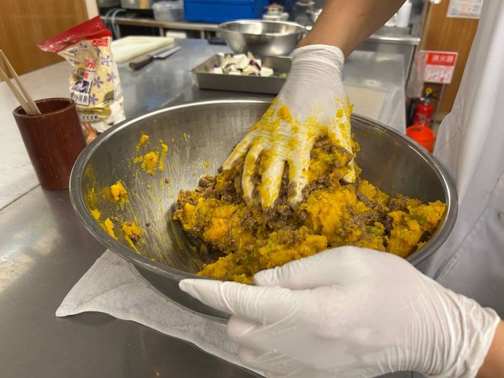 工程4_かぼちゃコロッケ