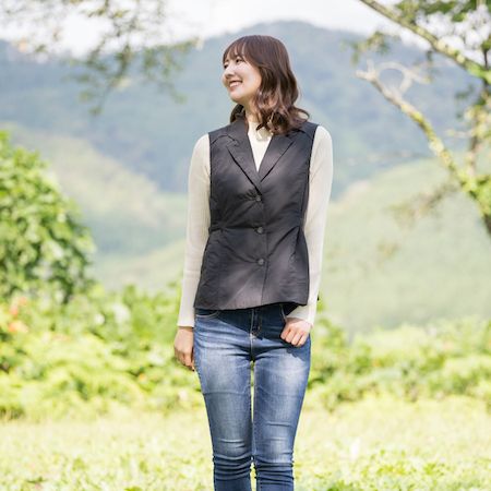 暖かさとお洒落を両立したわずか175gのジレがMakuakeで先行販売中。秋田の縫製工場発！