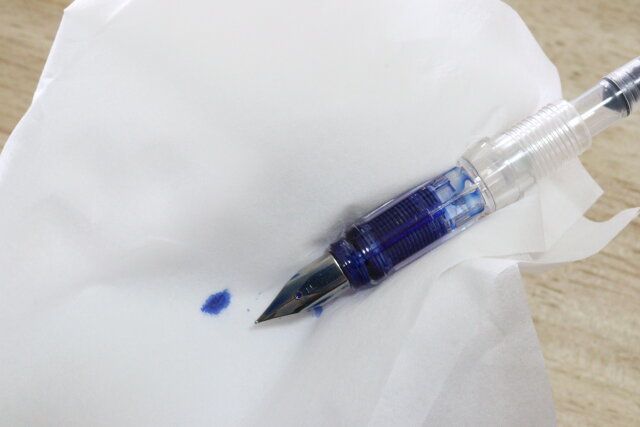 コンバーター式万年筆 スタンダード インク拭き取り