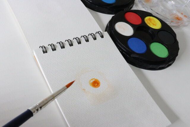 ダイソー 持ち運べる絵の具（12色セット） 使用例