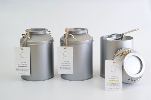 “黄ばみ戻り”を防止する液体スニーカークリーナーが登場。クリーニング店のプロが開発！