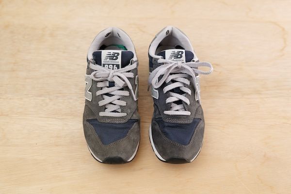 “黄ばみ戻り”を防止する液体スニーカークリーナーが登場。クリーニング店のプロが開発！