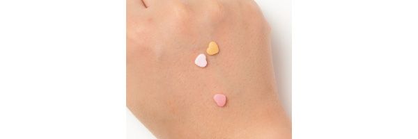 とろみのあるテクスチャーとは思えないほど、肌表面はさらり。まさに、しっとりするけれどベタつかない化粧水。