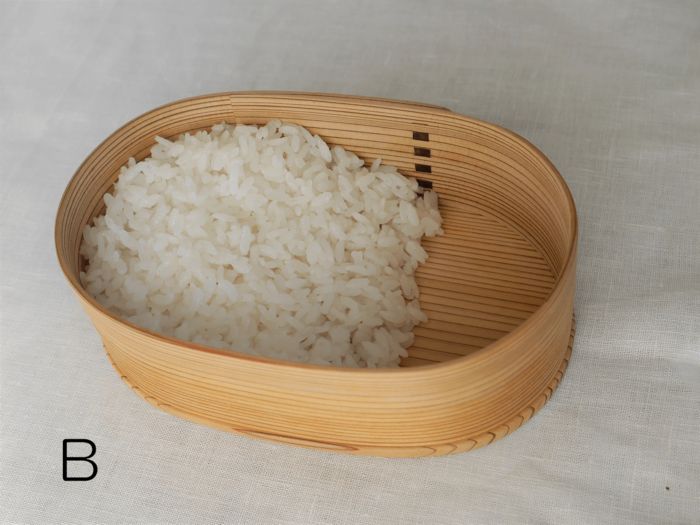 お弁当の詰め方が上手になる！まずは〈ご飯の入れ方〉を変えるだけで♪