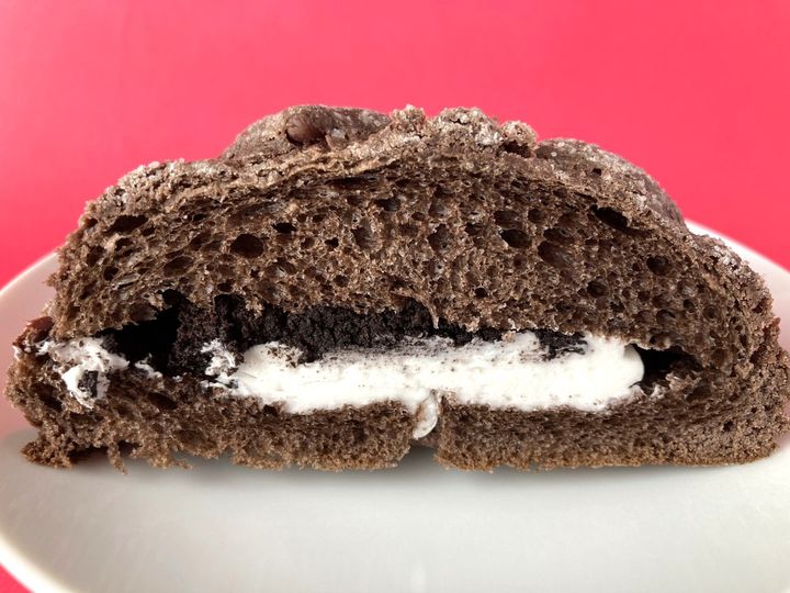 「香ばしくてウマ！」「ホイップが美味しい！」【ローソン】毎日食べたくなる？新作メロンパン