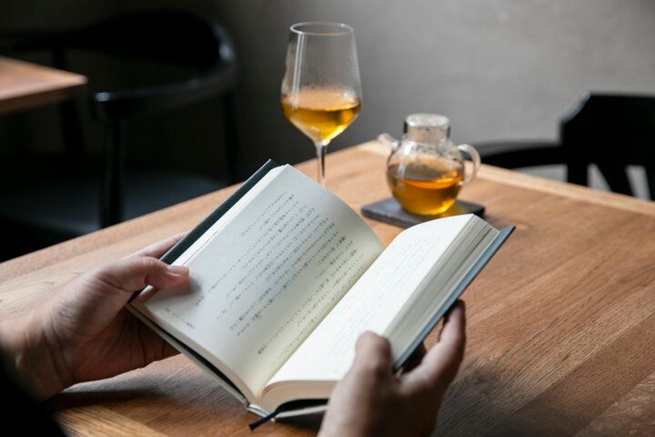 本所吾妻橋のブックカフェ「ORAND」で味わう、トーストとスイーツの静かなひととき♪