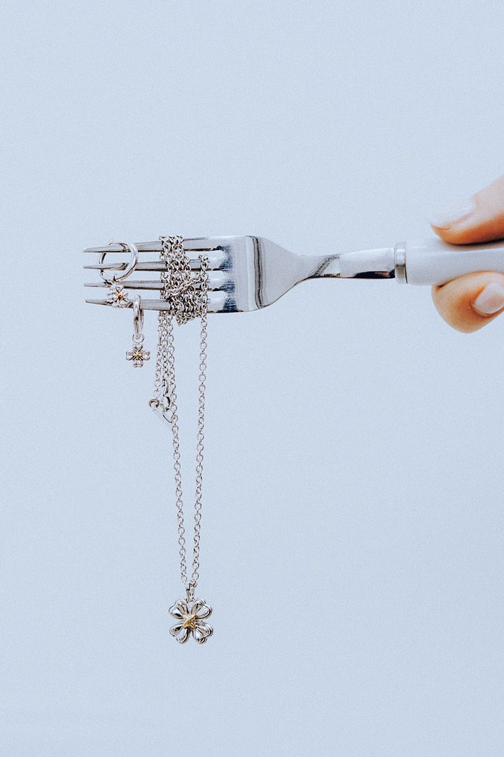 大人かわいくて、コーデのポイントになるセンスのいいジュエリー8選