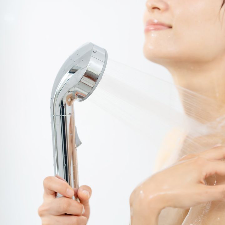 寒い日に思わず試したくなる！「シャワー」だけより身体が温まる簡単ワザ「ポカポカする」「今夜やる」