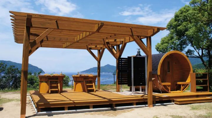 秋冬のファミリーキャンプにおすすめ！防寒対策に優秀すぎる巻きスカートブランケット7選