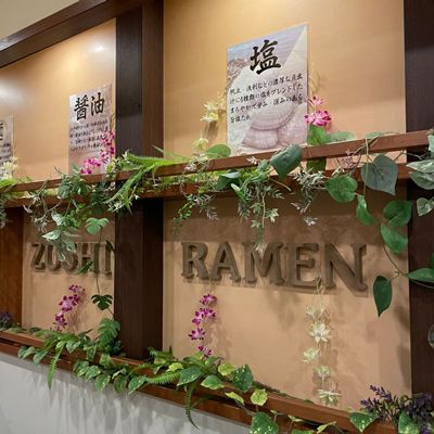 「奥山佳恵の『ラーメン天国』」湘南セレクション・2。本日最終日！ 湘南でラーメン原画展を開催中の画像48