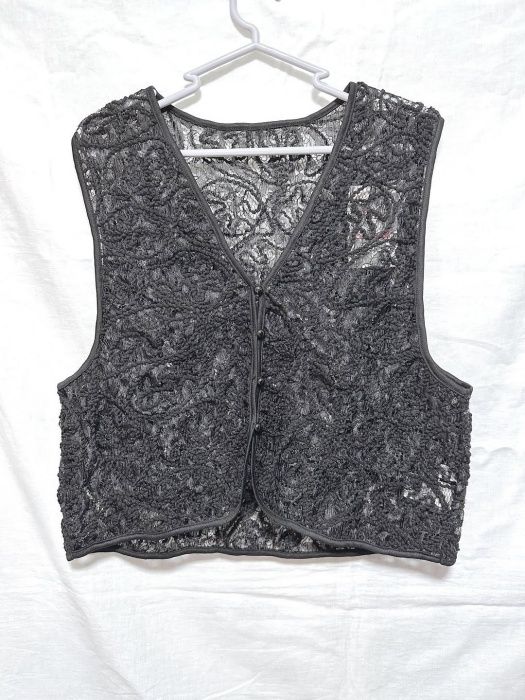 しまむら「レースベスト」