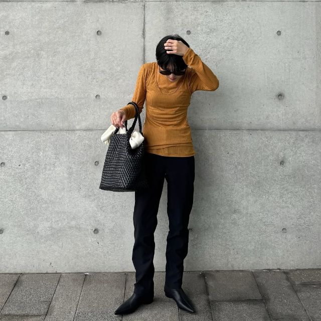 ウォームストレッチパンツを着用したコーデ