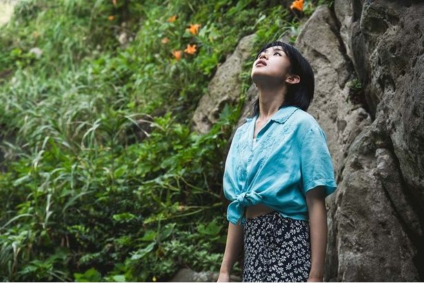 河合演じる渚は李が作り上げた物語のヒロイン (c)2025『旅と日々』製作委員会