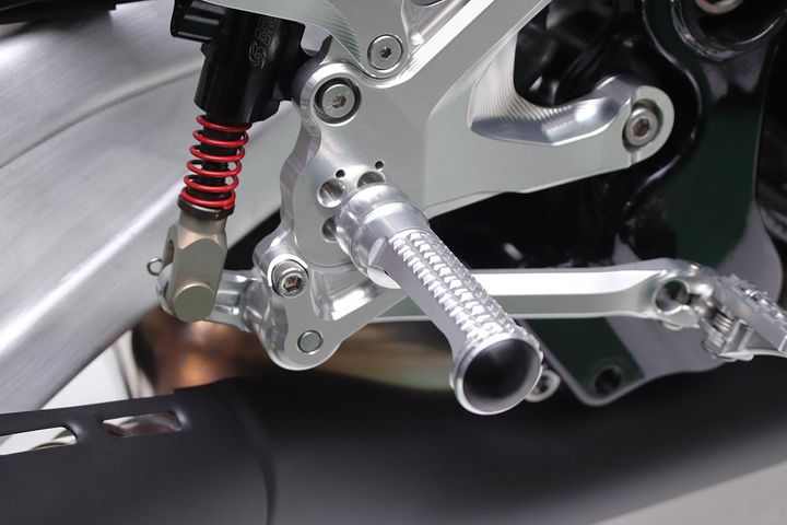 【ライディングの質を高めるステップキットカタログ｜GALE SPEED｜VALTER MOTO｜BABY FACE】