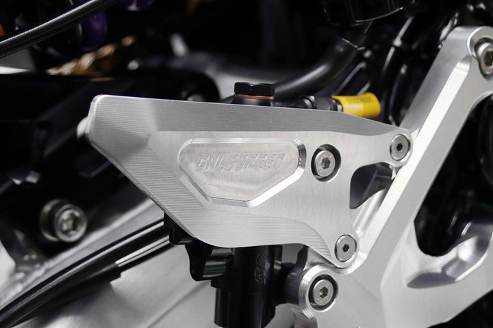 【ライディングの質を高めるステップキットカタログ｜GALE SPEED｜VALTER MOTO｜BABY FACE】