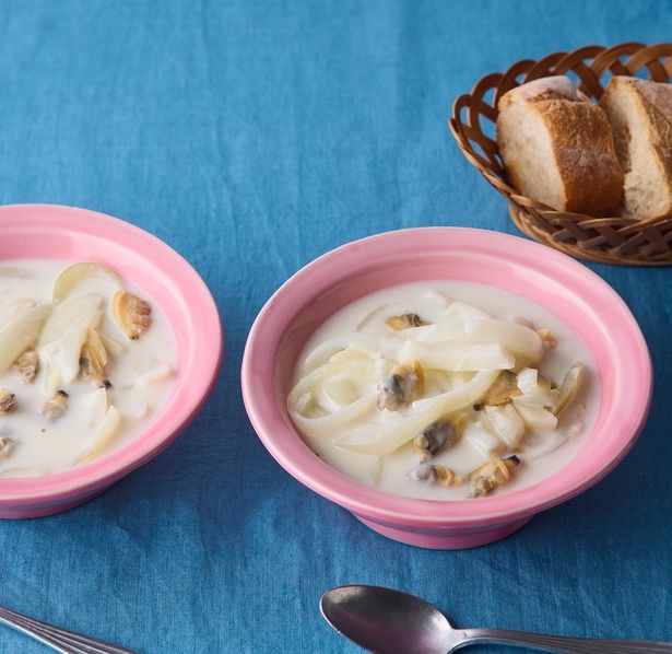 あさりとポテトのクラムチャウダー風スープ （C）まるみキッチン／KADOKAWA