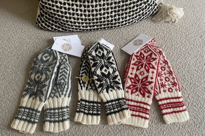 職人の手編みのノルディック手袋