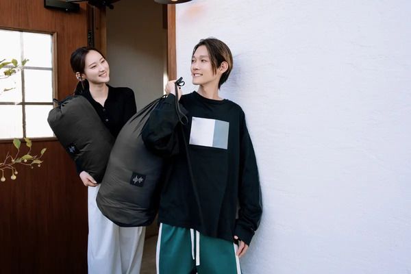 どこでも温かく心地よく眠れる、コンパクトな羽毛掛け布団がクラファンに登場