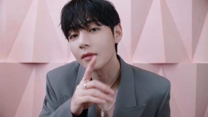 yunth BTS V CM画像1