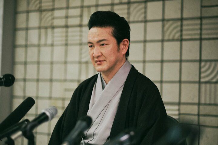 【写真・画像】「隠し子が実の父を殺人未遂」将棋界震撼のスキャンダルで宿敵・中村獅童がついに始動 1枚目