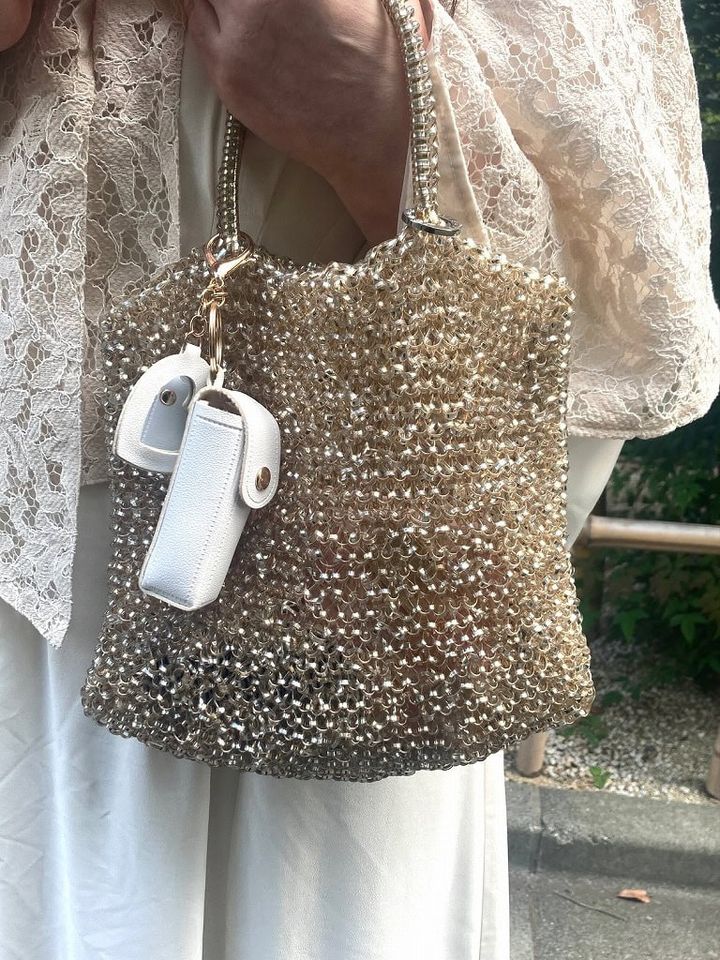 『ANTEPRIMA』のバッグに付けたリップケースが便利