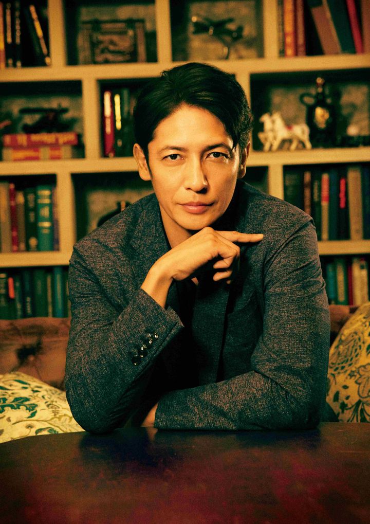 ドラマ『プロフェッショナル 保険調査員・天音蓮 』主演の玉木宏 （C）フジテレビ width=