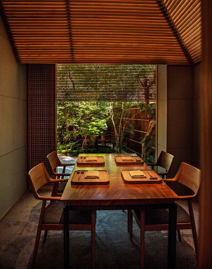 飯田橋『虎白』の内観