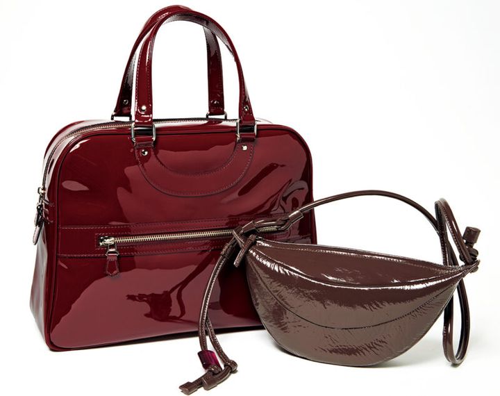 ボストンバッグ￥148,500 ／ジャック・ル・コー（アッシュ・ぺー・フランス） ショルダーバッグ￥26,400／アーカイブエプク、シューズ