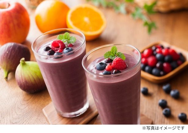 「アサイー」をワンハンドで手軽に！アサイーボウル風スムージーが新発売 FOODPHOTO / PIXTA(ピクスタ)