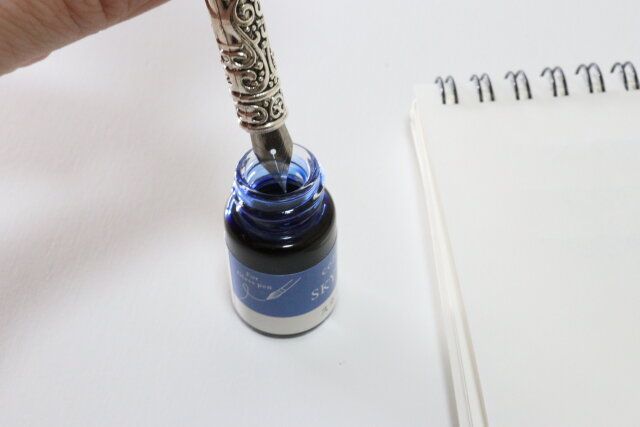 セリアの羽根ペンの使用感1