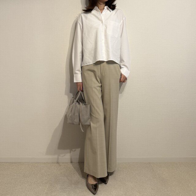 きれいめワイドパンツとも好相性