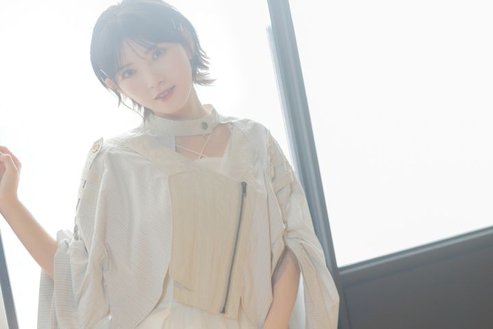 岡田奈々、体調不良での休養を経て意識に変化 新アルバムは「自分の中の黒い部分がだんだん浄化されて過去イチ”ポジティブ”に」 width=
