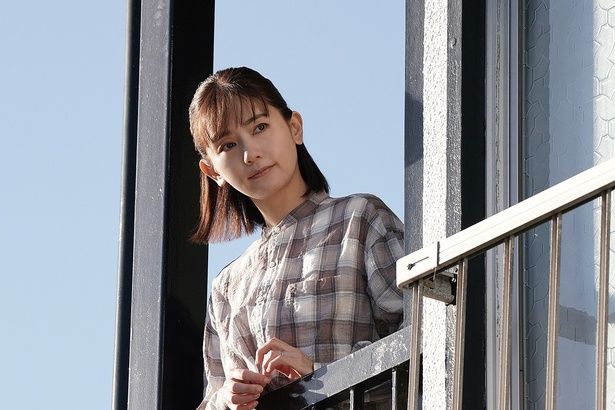 『平場の月』は11月14日(金)より公開 [c]2025 映画「平場の月」製作委員会