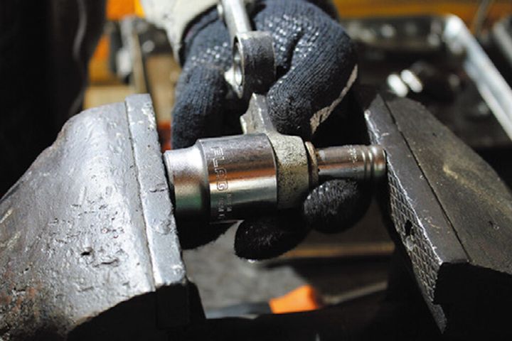 鉄カブ乗り必見！ボトムリンクフォークのメンテナンスサインとは？