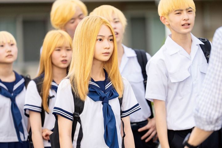 映画『金髪』場面写真 （C）2025 「金髪」製作委員会 width=