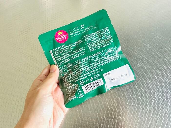 【セリア】大人のプチ悩みを救う⇨『ネコの窓』がキッチンで大活躍！「見た目もかわいくて買って大正解！」