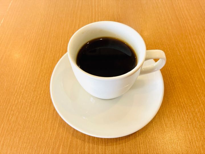 【ジョイフル】隣の席のテーブルを見て「やっぱりやめとく」と思った新サービス