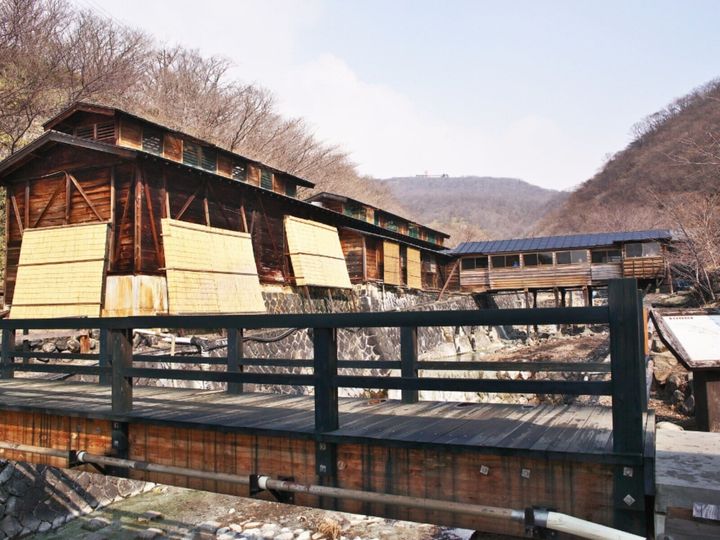 All About ニュース編集部が全国250人を対象に実施した老後に行きたい温泉地に関するアンケートの調査結果から、老後に行きたいと思う「栃木県（日光・鬼怒川・那須エリア）の温泉地」ランキングを発表！ 2位「那須湯本温泉」を抑えた1位は？