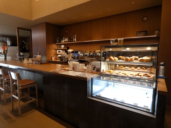 sym coffee roasters 店内 カウンター席