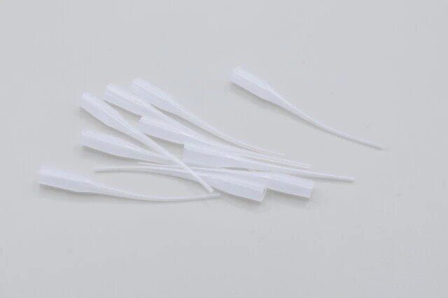 ダイソーの瞬間接着剤用ノズル