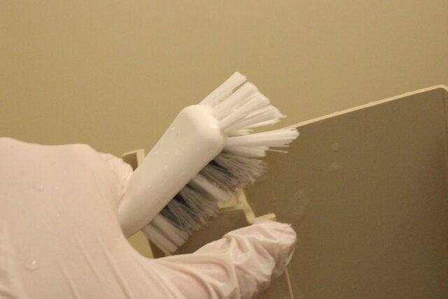 バス用排水口ブラシ 使用例