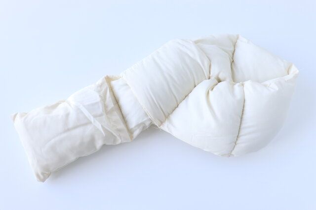 ダイソー 中わたダウン風マフラー デザイン